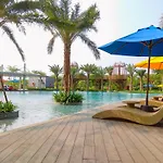 Well Furnished And Comfortable 2Br Apartment Gold Coast By Travelio